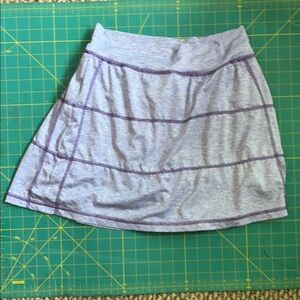 Sporty purple heather Skort with 2 pockets!